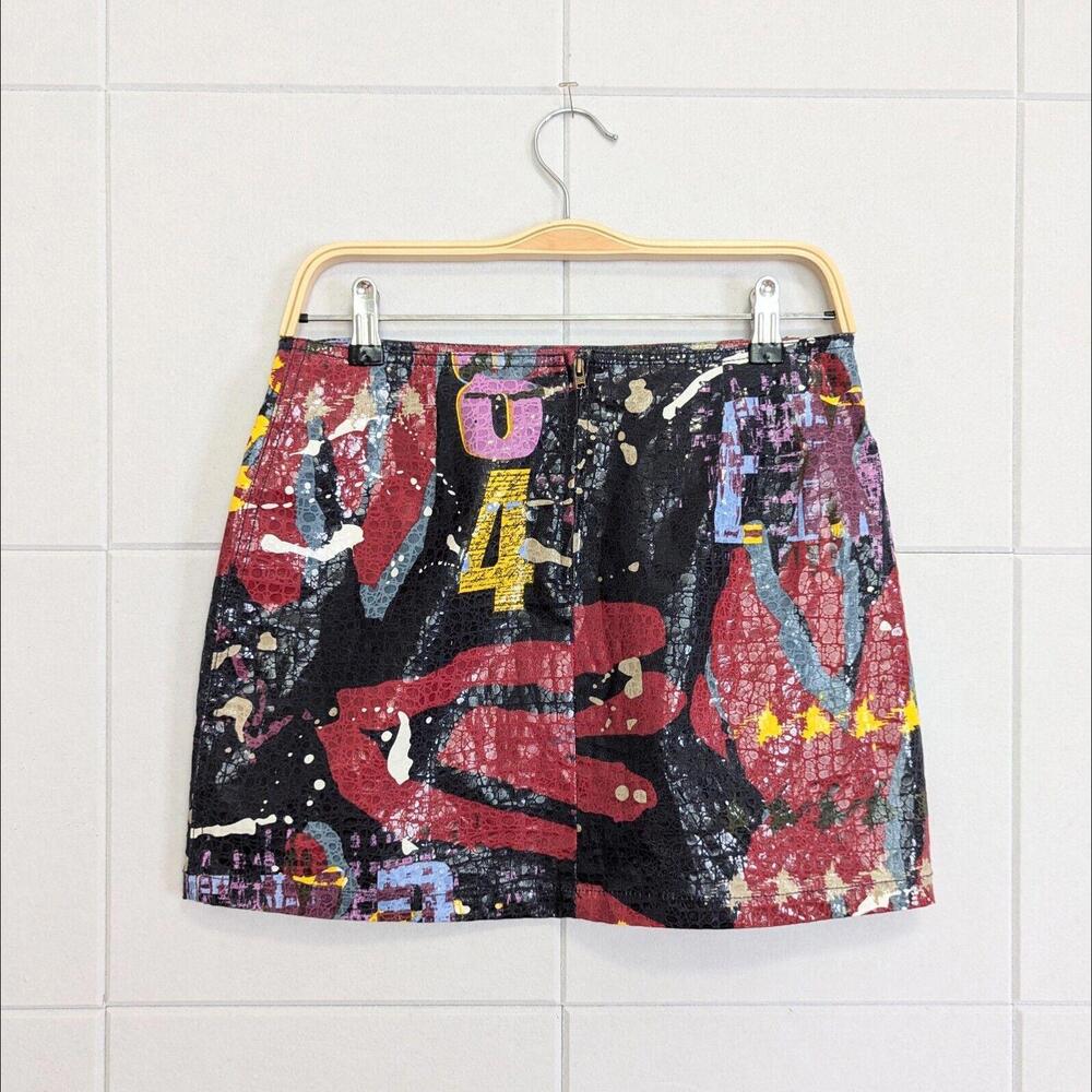 SOLD Vintage y2k Express coated cotton abstract mini skirt - Picture 5 of 6